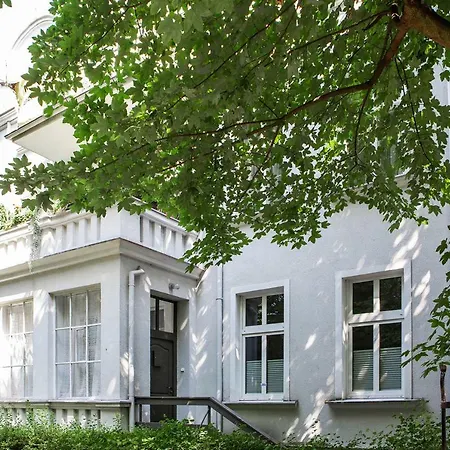 King Sobieski Apartments By Oneapartments-3